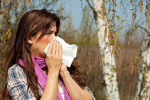 Erste Pollen im Anflug – Apotheken in Nordrhein beraten zur neuen Allergiesaison und akuten Notfällen